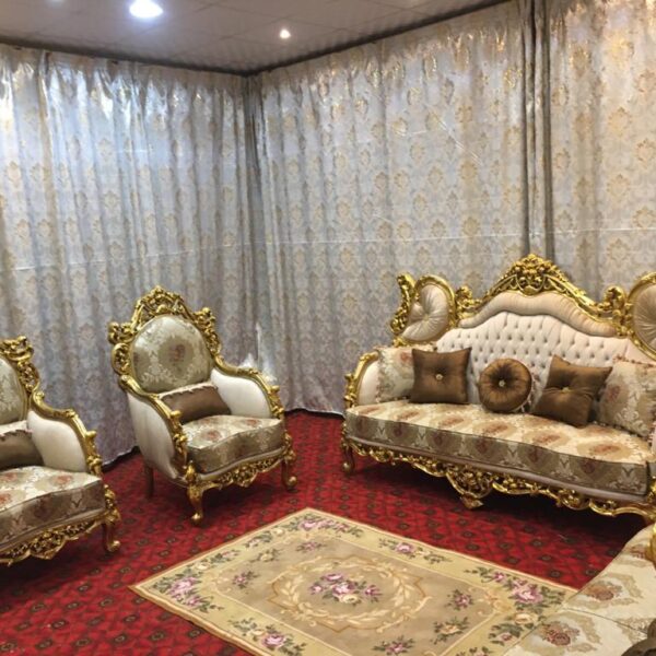 Baroque Gold Luxury salon