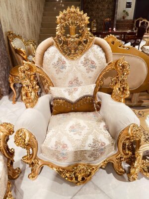 Crownwood Classic Salon