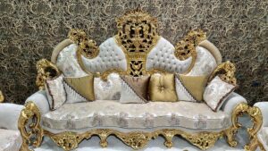 Crownwood Classic Salon