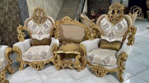 Crownwood Classic Salon