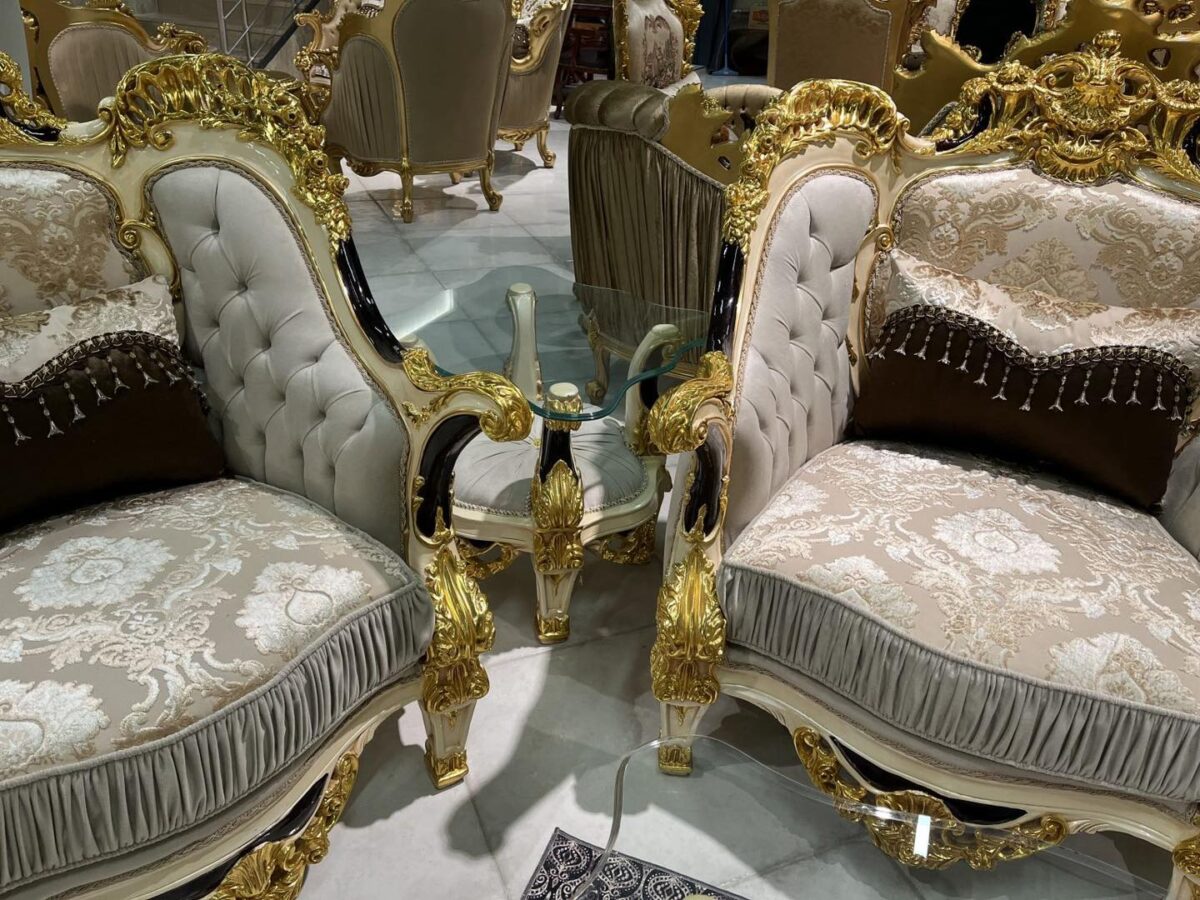Renaissance Regal Salon